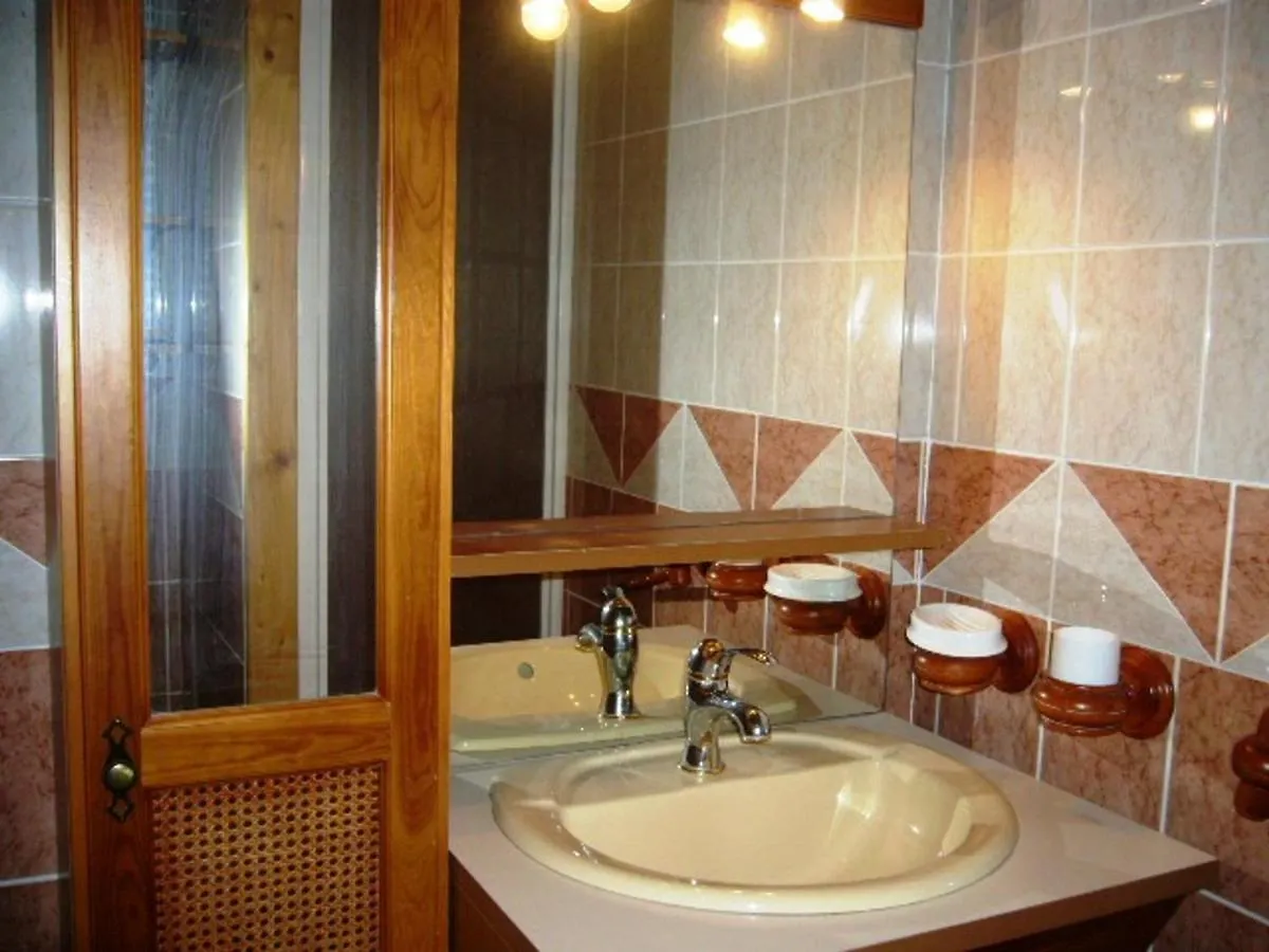 Studio Cabine Au Pied Des Pistes Avec Balcon, Villard-De-Lans - Fr-1-689-51 0*,